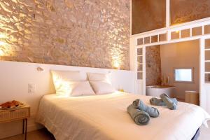 Lux PH Gem 3BR 200m palais and beach