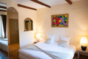 B&B / Chambres d'hotes Le Mas de Gleyzes - Charme Authentique & Detente avec Piscine : photos des chambres