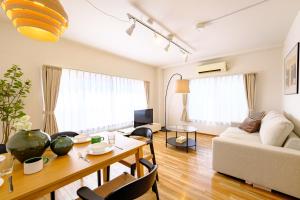 M-Base Ryogoku Tokyo - Easy Access to Asakusa & Skytree - Steps to Sumo Stadium & Museum