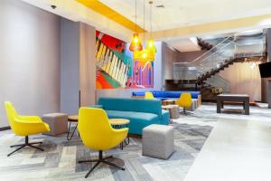 Tru By Hilton Chillan Ferrat