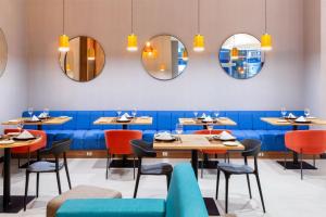 Tru By Hilton Chillan Ferrat