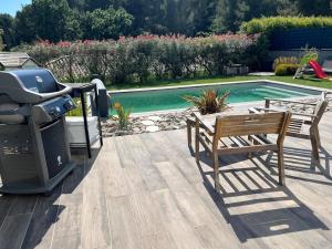 Villas Villa Moderne avec Piscine : photos des chambres