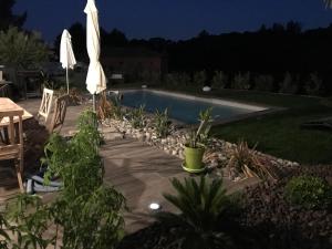 Villas Villa Moderne avec Piscine : photos des chambres