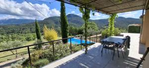 B&B / Chambres d'hotes Villa Ferus Piscine chauffee chambres d-hotes : photos des chambres