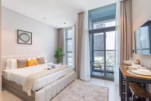 StayShort - Studio in 15 Northside Sleeps 2 with City Views