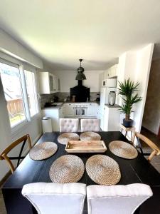 Appartements Appartement unique en plein coeur du vieux village : photos des chambres