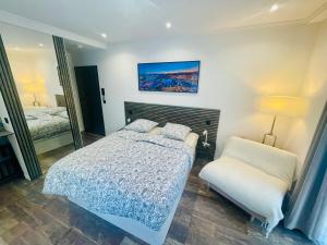 Le Pinson Mignon Cannes Carre d Or