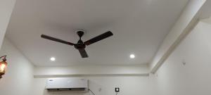 A G GEST HOUSE RAM MANDIR 500 Meetar