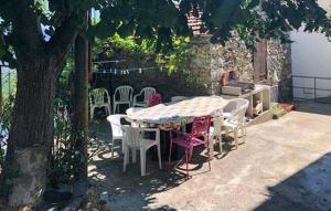 Appartements Beautiful Apartment In Rospigliani : photos des chambres
