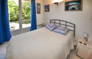 Maisons de vacances Stunning Home In Morieres-Les-Avignon : photos des chambres
