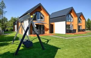 Beautiful Home In Bialogora With Wifi