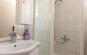 Apartman Lucija 5 by Villas Guide