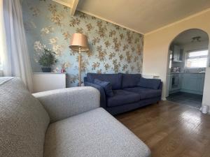 128 Sunbeach detached holiday chalet