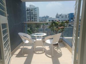 EXPAT STYLED 2 BHK IN BANER BALEWADI , Pune
