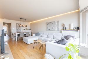 LECOMTE - Sunset walks 108