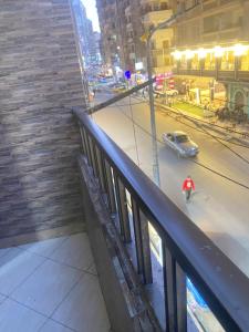 شقه مصيفيه بميامي خالد ابن الوليد الرئيسي تاني نمره من البحر