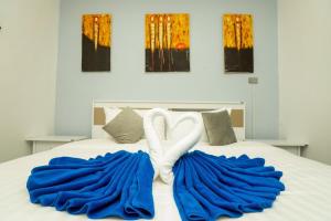 3 Bed 3 Bath Villa 400m to Beach