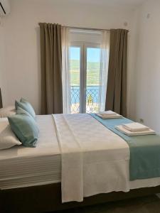 Casa M- 1-Bedroom Penthouse Apartment Seaview - Brand New