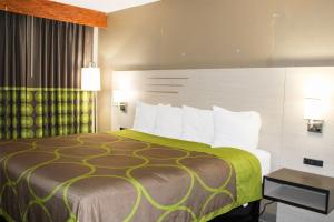 King Studio Suite - Non-Smoking room in Super 8 by Wyndham Athens