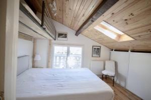 Maisons de vacances Maison 11p au calme avec clim et piscine : photos des chambres