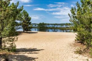 Maisons de vacances Maison 11p au calme avec clim et piscine : photos des chambres