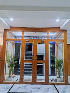 Uttam Hotel & Restaurant