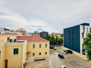 Tirana - GGpremiumstays - In the heart of Tiranë city center cozy apartment - Airport shuttle - Private parking