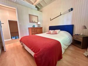 Maisons de vacances Maison familiale avec piscine au Cap Ferret Gite chaleureux 5 chambres ideal pour familles avec enfants Proche plages pistes cyclables et foret Calme confort et nature pour des vacances inoubliables proche Arcachon : photos des chambres