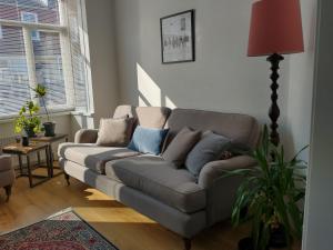 Charming 2-Bed Home in Eastbourne near seafront