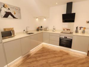 Lakes View Apartment 1