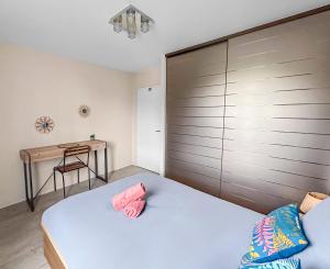 Appartements Appartement calme proche Paris avec parking prive : photos des chambres