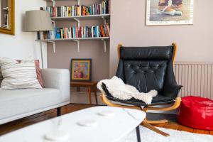 Stylish Boutique Apartment near Tufnell Park Station, 2 Spacious Bedrooms, Residential Area with Easy Access to Central London