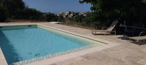 Villas Beautiful Villa with large pool and garden 20 mn from Nice : photos des chambres