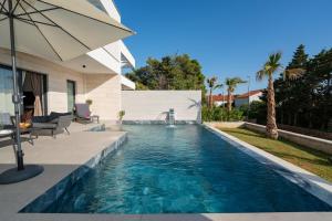 Rozeta luxury apartment with Private pool