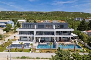 Rozeta luxury apartment with Private pool