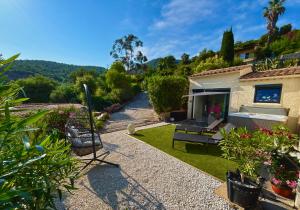 Sejours chez l'habitant Petit Havre de Paix avec Jacuzzi Luxe & Jardin Privatif Zen : photos des chambres