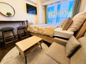 Cozy room Airport and Disneyland direct bus