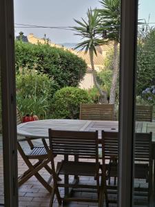 Maison familiale proche plage, parking, clim