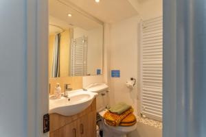 Cosy 2 bedroom Cotswold cottage