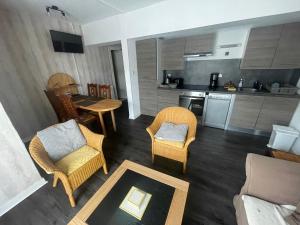 Appartements La legende Men Marz 1er etage- Centre-ville Brignogan-Plages , 300 m des plages : Appartement 2 Chambres