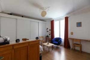 Appartements Bright studio 10 minutes by subway from Paris : photos des chambres