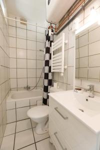 Appartements Bright studio 10 minutes by subway from Paris : photos des chambres