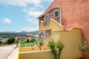 Two-Bedroom Apartment with Terrace and Sea View