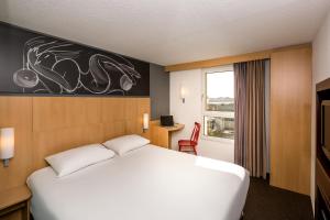 Hotels ibis Roscoff : Chambre Standard avec 1 Lit Double