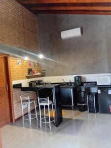 Vinhedos da Serra com Ar quente e frio até 4 pessoas conforto aconchego vinícolas experiências sinta-se em casa