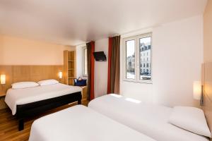 Hotels Ibis Roscoff : Chambre Standard avec 1 Lit Double et 2 Lits Simples