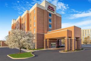 Hampton Inn & Suites Detroit/A..