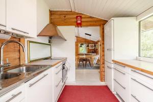 Hirsimökki kansallispuistossa