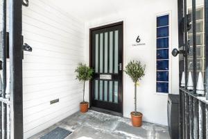 Modern unique duplex apartment in town centre