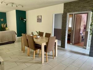 Maisons de vacances Home 5km circuit 24 hours of Le Mans, motoGP, 6 beds : photos des chambres